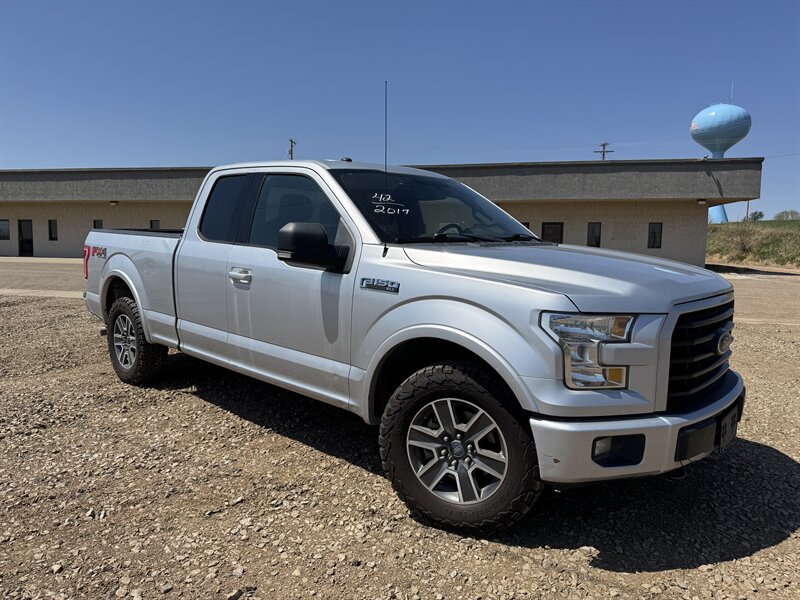 2017 Ford F-150 XLT - Photo 3 - Belfield, ND 58622