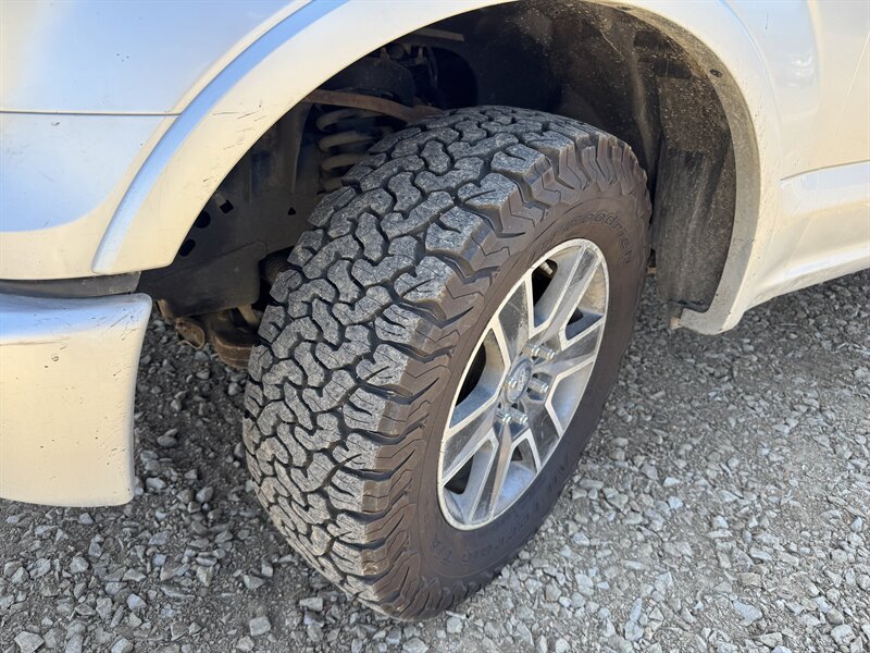 2017 Ford F-150 XLT - Photo 14 - Belfield, ND 58622