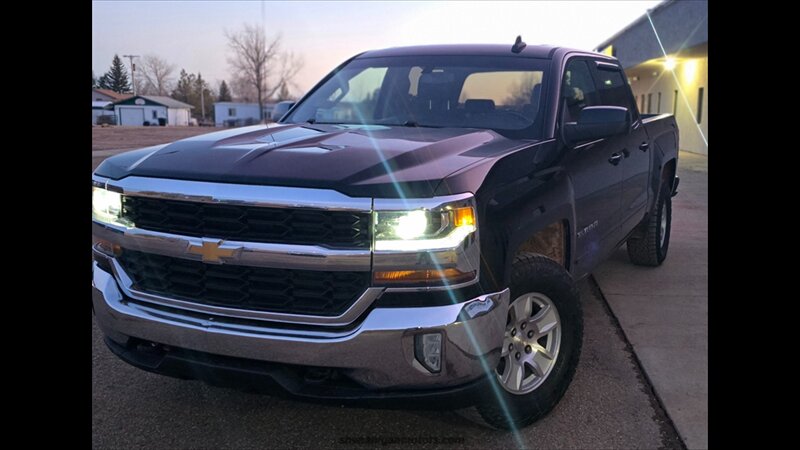 2017 Chevrolet Silverado 1500 LT - Photo 6 - Belfield, ND 58622