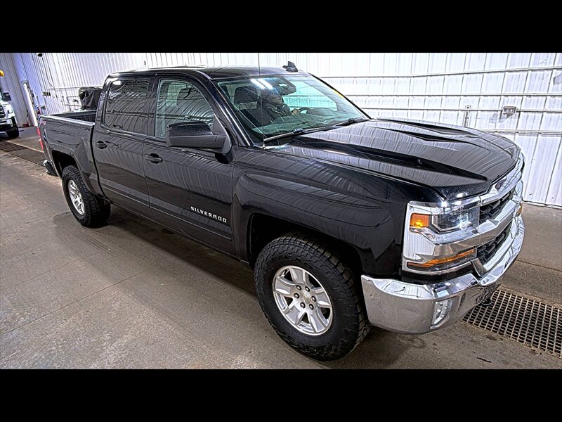 2017 Chevrolet Silverado 1500 LT - Photo 2 - Belfield, ND 58622