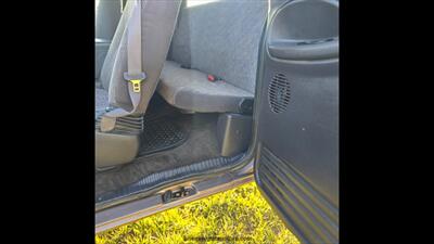 2001 Dodge Ram 2500 ST   - Photo 34 - Belfield, ND 58622
