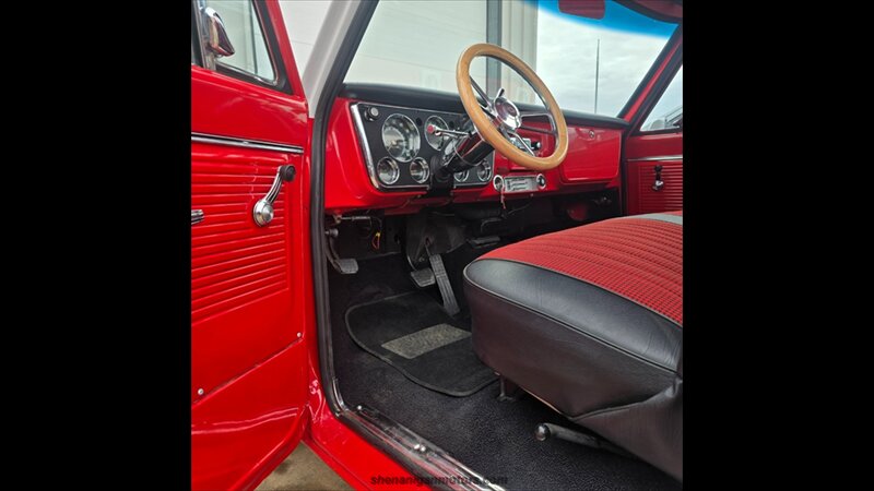 1970 Chevrolet C-10 - Photo 32 - Belfield, ND 58622