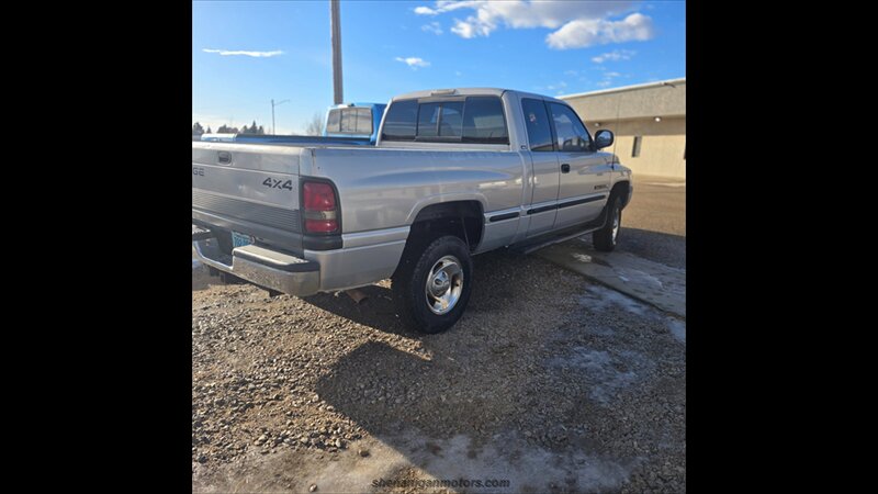 1998 Dodge Ram 1500 ST - Photo 10 - Belfield, ND 58622