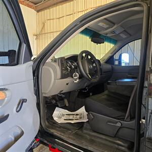 2008 Chevrolet Silverado 2500HD Work Truck   - Photo 19 - Belfield, ND 58622