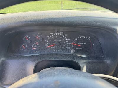 2004 Ford F650 Super Duty - Photo 9 - Belfield, ND 58622