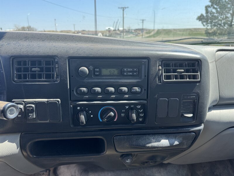 2004 Ford F650 Super Duty - Photo 11 - Belfield, ND 58622