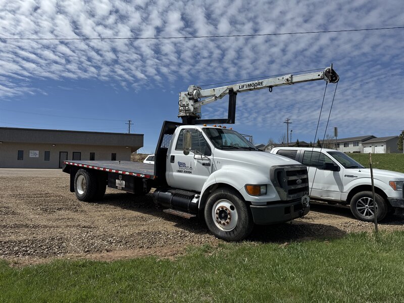 2004 Ford F650 Super Duty  
