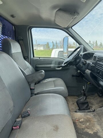 2004 Ford F650 Super Duty - Photo 8 - Belfield, ND 58622