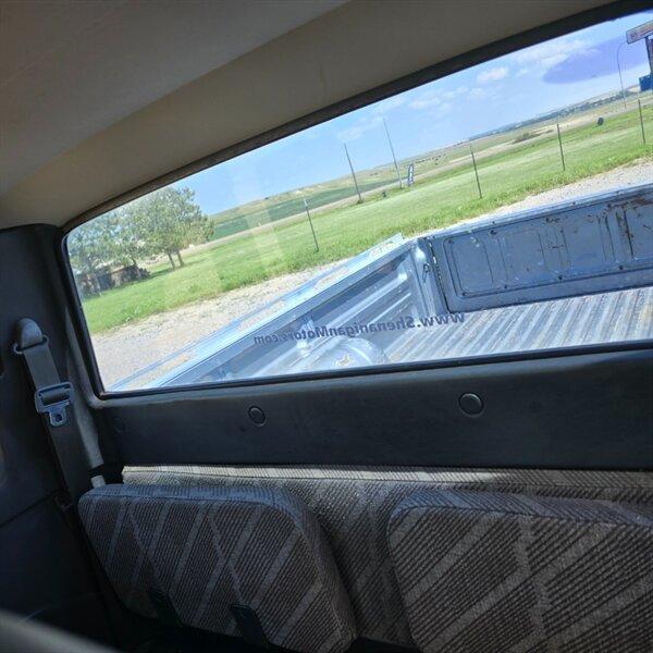 1992 Mazda B2600i 2dr B2600i LE5 - Photo 9 - Belfield, ND 58622