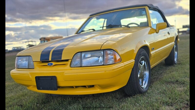 1993 Ford Mustang LX 5.0 - Photo 3 - Belfield, ND 58622