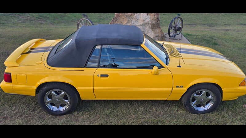 1993 Ford Mustang LX 5.0 - Photo 9 - Belfield, ND 58622