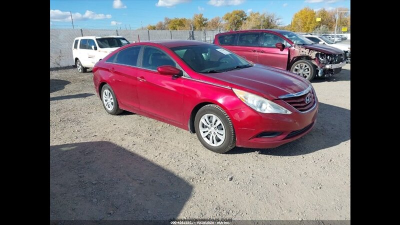 2012 Hyundai SONATA GLS  