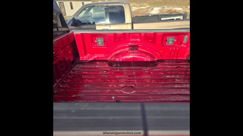 2018 Ford F-250 Super Duty Lariat - Photo 9 - Belfield, ND 58622