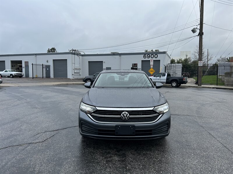 2024 Volkswagen Jetta SE - Photo 7 - Canoga Park, CA 91303