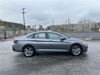2024 Volkswagen Jetta SE - Photo 5 - Canoga Park, CA 91303