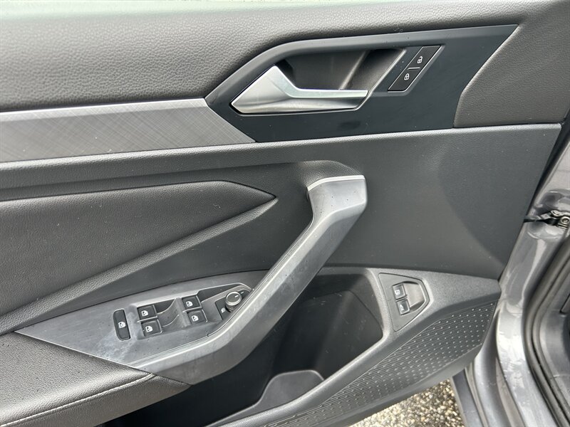 2024 Volkswagen Jetta SE - Photo 21 - Canoga Park, CA 91303