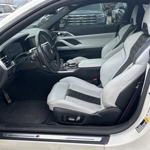 2022 BMW M4 Competition - Photo 11 - Canoga Park, CA 91303
