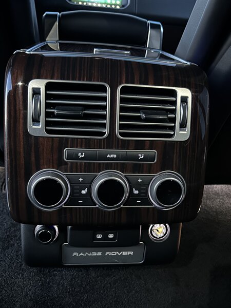 2017 Land Rover Range Rover Supercharged LWB - Photo 21 - Canoga Park, CA 91303