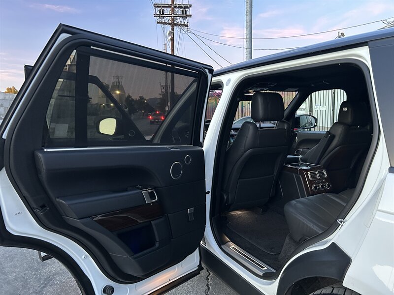 2017 Land Rover Range Rover Supercharged LWB - Photo 14 - Canoga Park, CA 91303