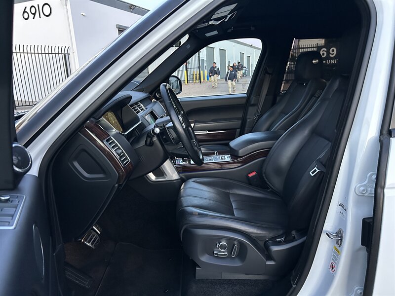 2017 Land Rover Range Rover Supercharged LWB - Photo 13 - Canoga Park, CA 91303