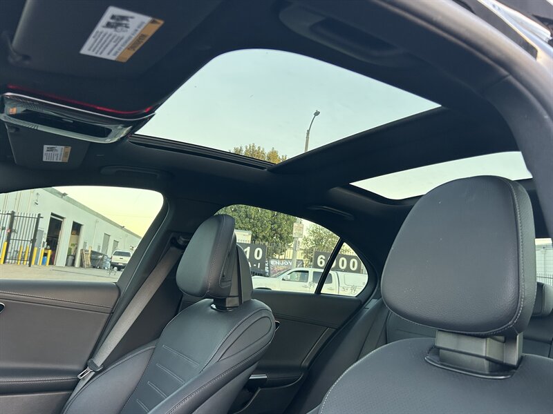 2024 Mercedes-Benz C 300 - Photo 31 - Canoga Park, CA 91303