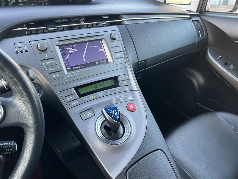 2015 Toyota Prius Persona Series - Photo 25 - Canoga Park, CA 91303