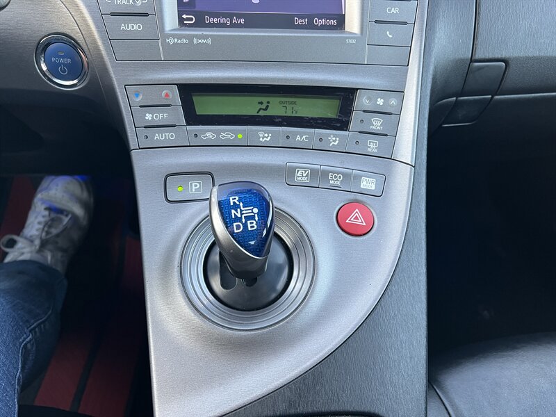 2015 Toyota Prius Persona Series - Photo 26 - Canoga Park, CA 91303