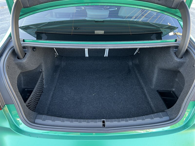 2023 BMW M3 Competition - Photo 10 - Canoga Park, CA 91303