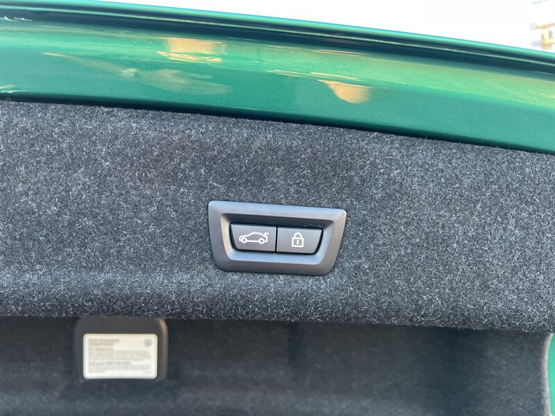 2023 BMW M3 Competition - Photo 11 - Canoga Park, CA 91303