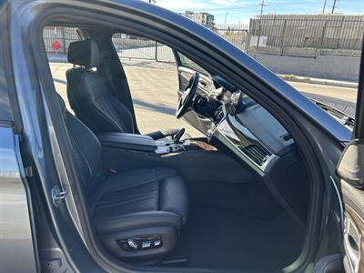 2020 BMW 5 Series M550i xDrive - Photo 23 - Canoga Park, CA 91303