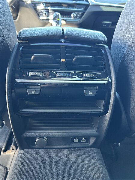 2020 BMW 5 Series M550i xDrive - Photo 24 - Canoga Park, CA 91303