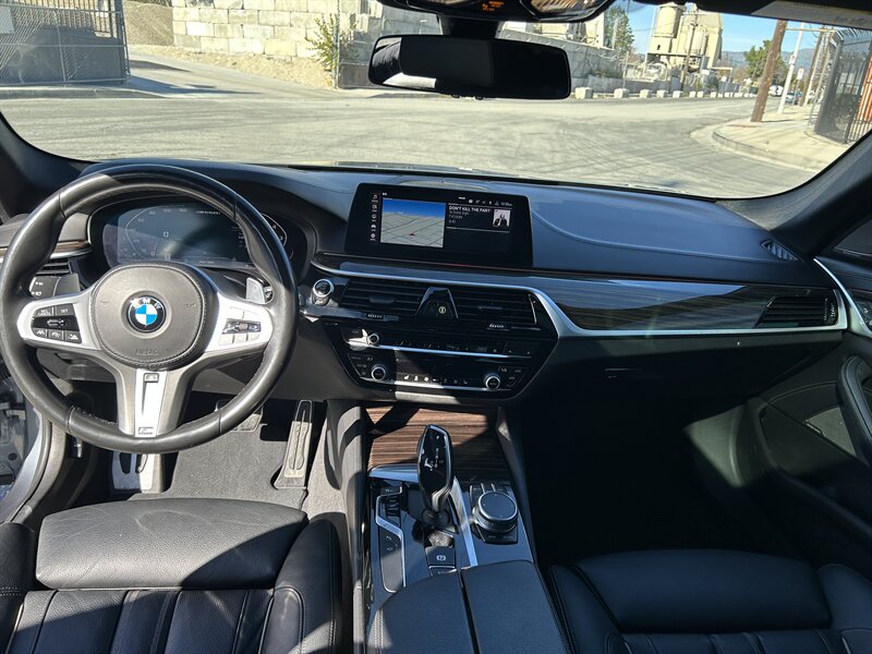 2020 BMW 5 Series M550i xDrive - Photo 25 - Canoga Park, CA 91303