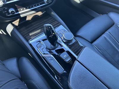 2020 BMW 5 Series M550i xDrive - Photo 31 - Canoga Park, CA 91303