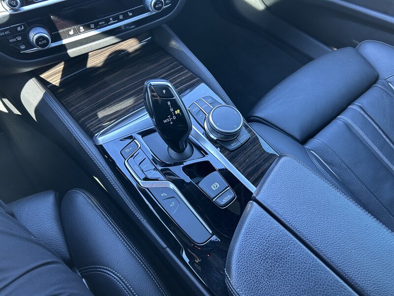 2020 BMW 5 Series M550i xDrive - Photo 31 - Canoga Park, CA 91303
