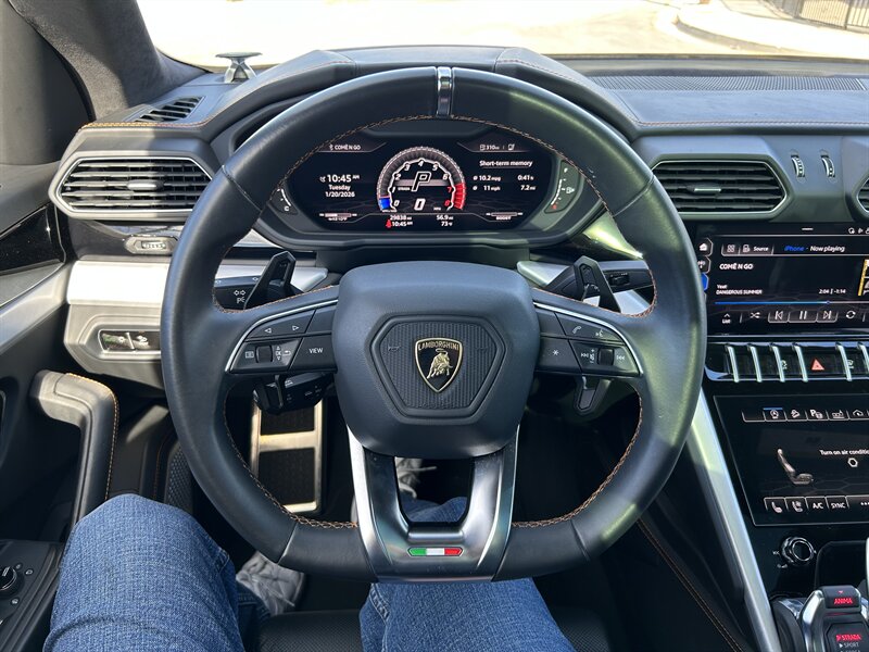 2021 Lamborghini Urus - Photo 34 - Canoga Park, CA 91303