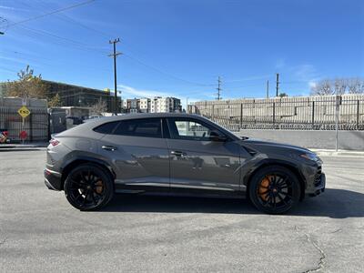 2021 Lamborghini Urus - Photo 5 - Canoga Park, CA 91303