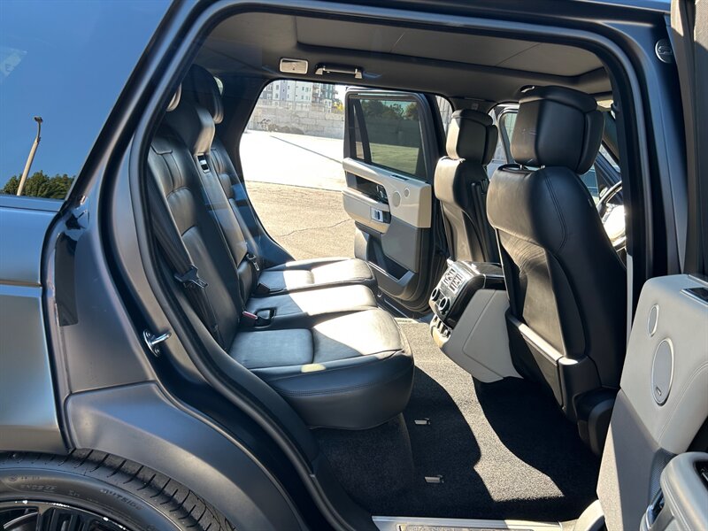 2020 Land Rover Range Rover Supercharged LWB - Photo 17 - Canoga Park, CA 91303