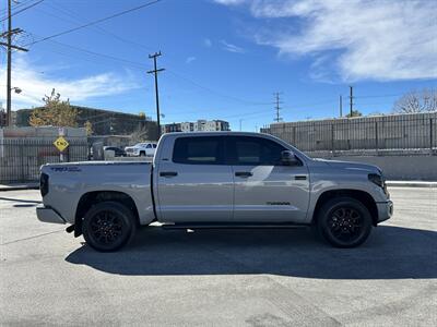 2021 Toyota Tundra SR5   - Photo 5 - Canoga Park, CA 91303
