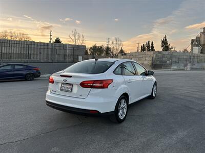 2018 Ford Focus SE - Photo 4 - Canoga Park, CA 91303