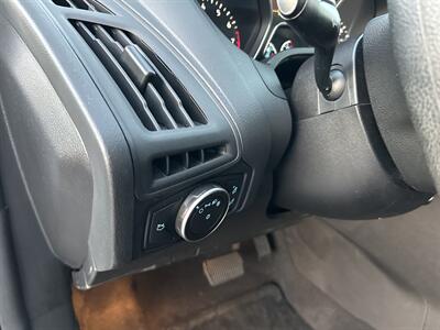 2018 Ford Focus SE - Photo 22 - Canoga Park, CA 91303