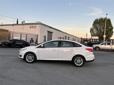 2018 Ford Focus SE - Photo 2 - Canoga Park, CA 91303