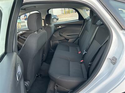 2018 Ford Focus SE - Photo 15 - Canoga Park, CA 91303