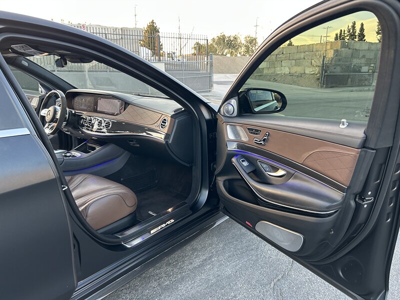 2019 Mercedes-Benz AMG S 63 - Photo 22 - Canoga Park, CA 91303