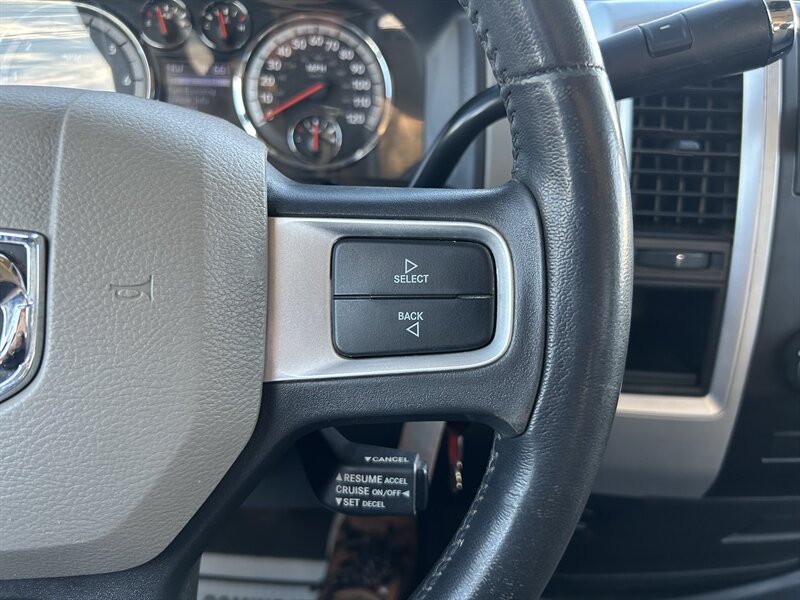 2010 Dodge Ram 1500 SLT - Photo 38 - Canoga Park, CA 91303