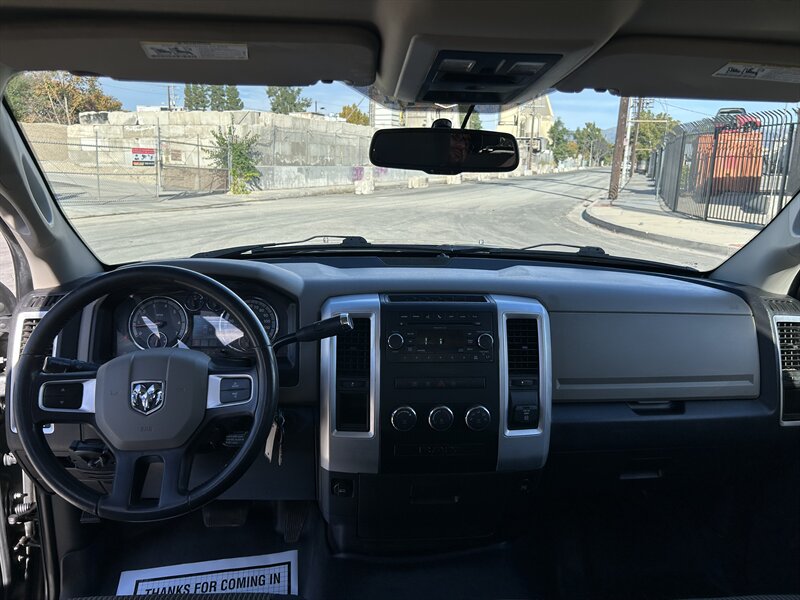 2010 Dodge Ram 1500 SLT - Photo 26 - Canoga Park, CA 91303