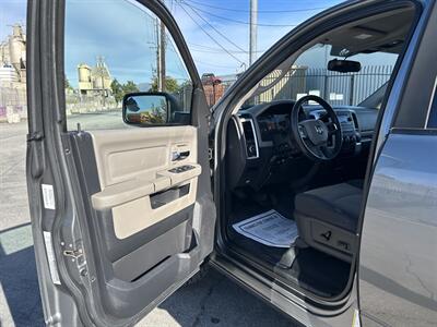 2010 Dodge Ram 1500 SLT - Photo 18 - Canoga Park, CA 91303