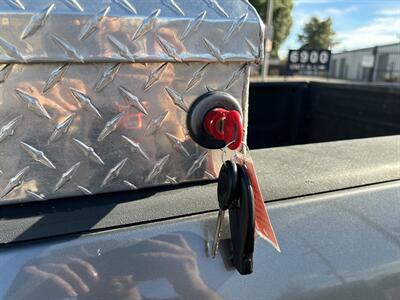 2010 Dodge Ram 1500 SLT - Photo 14 - Canoga Park, CA 91303