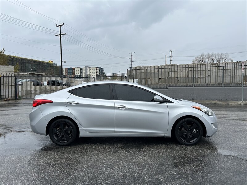 2013 Hyundai ELANTRA GLS - Photo 5 - Canoga Park, CA 91303