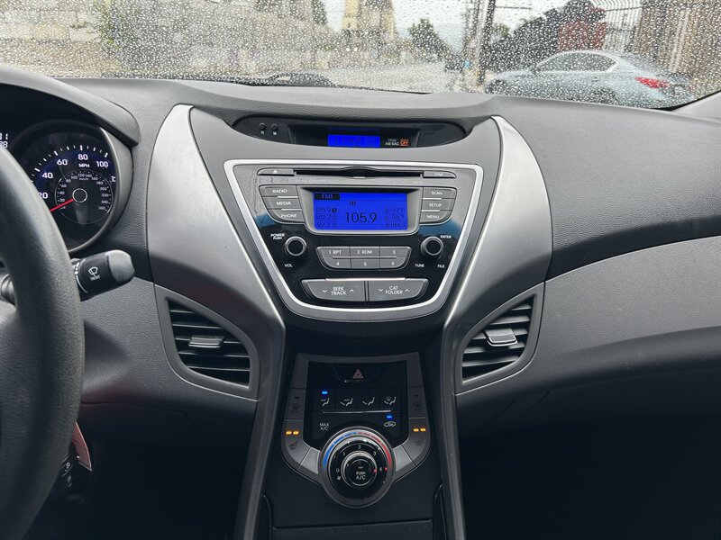 2013 Hyundai ELANTRA GLS - Photo 23 - Canoga Park, CA 91303