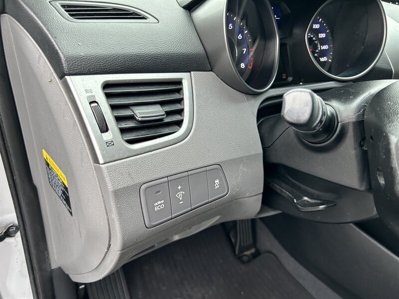 2013 Hyundai ELANTRA GLS - Photo 21 - Canoga Park, CA 91303